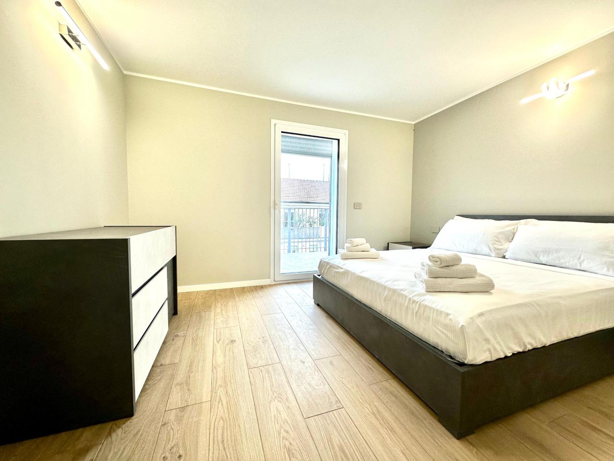 Be-C0 Sempione Luxury Apt Milán Exterior foto